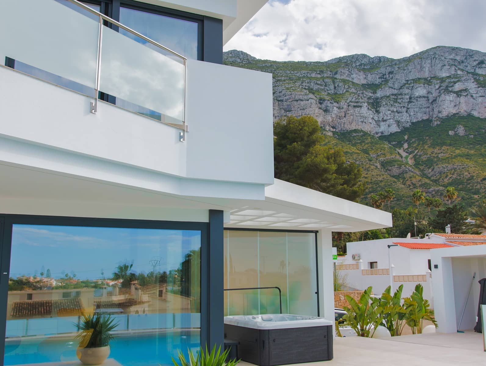 4 sovrum Villa till salu i Denia med pool garage - 1 190 000 € (Ref: 9185958)