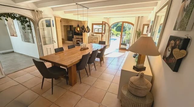 5 makuuhuone Huvila myytävänä paikassa Partides comunes - Adsubia, Javea / Xàbia mukana uima-altaan 
autotalli - 1 590 000 € (Ref: 9802758)