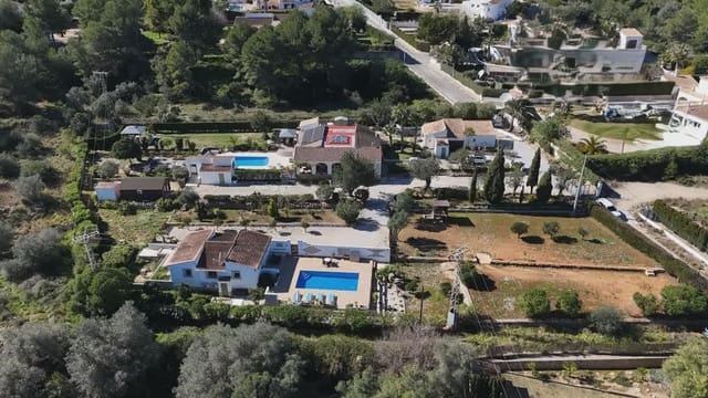 5 makuuhuone Huvila myytävänä paikassa Partides comunes - Adsubia, Javea / Xàbia mukana uima-altaan 
autotalli - 1 590 000 € (Ref: 9802758)