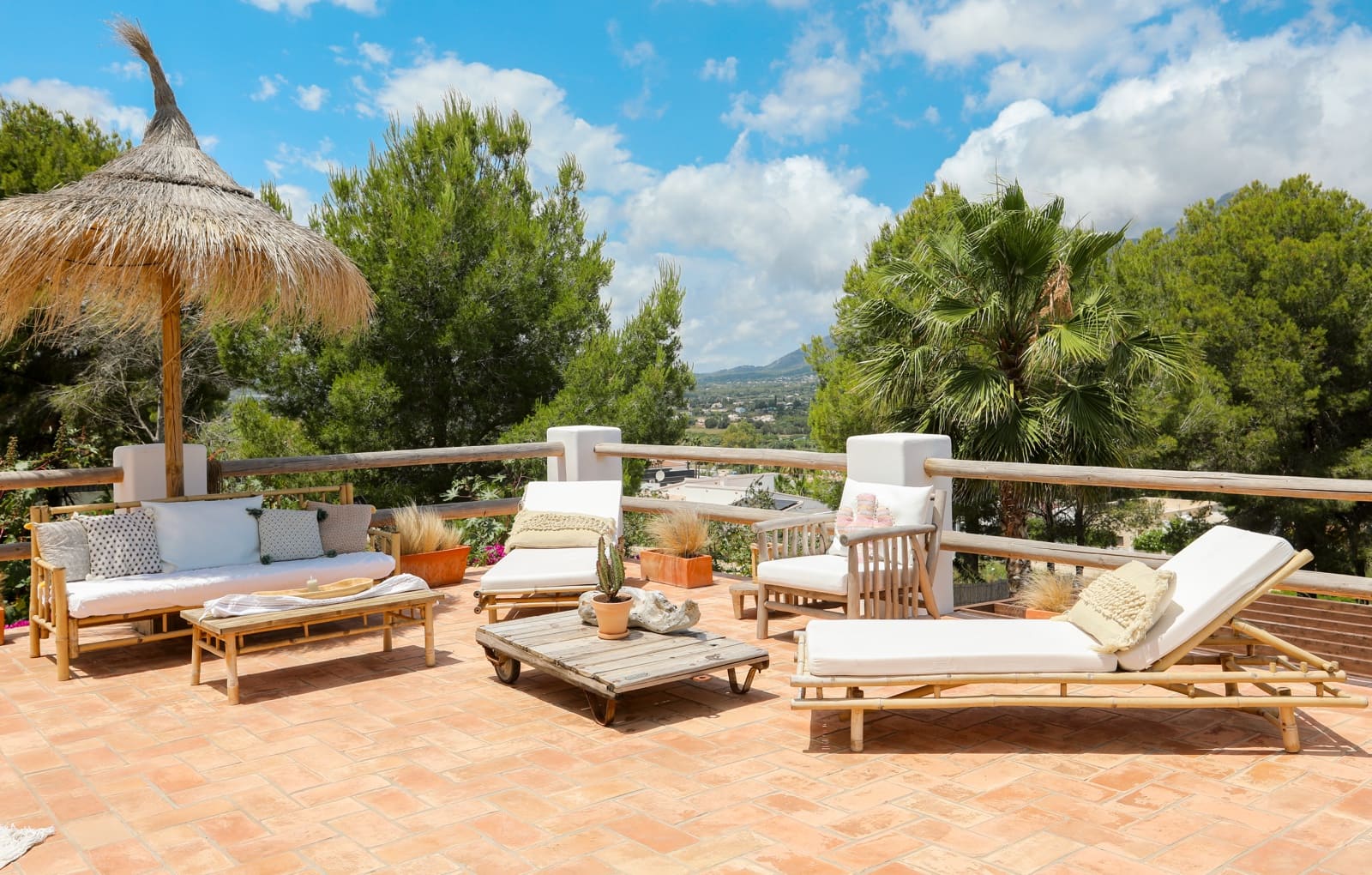 4 sypialnia Willa na sprzedaż w Javea / Xabia z basenem garażem - 1 995 000 € (Ref: 9937020)