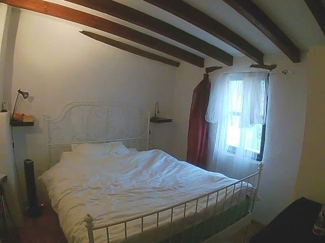 3 slaapkamer Finca/Landhuis te koop in Los Cerricos, Oria - € 46.000 (Ref: 4304585)