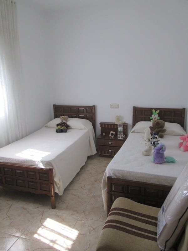 4 soveværelse Lejlighed til salg i Oria - € 120.000 (Ref: 4304621)