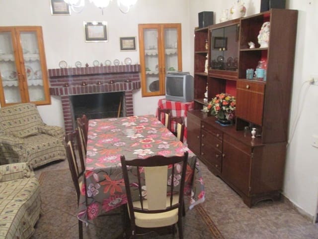 5 soveværelse Byhus til salg i Pocicas, Albox - € 49.000 (Ref: 4304633)