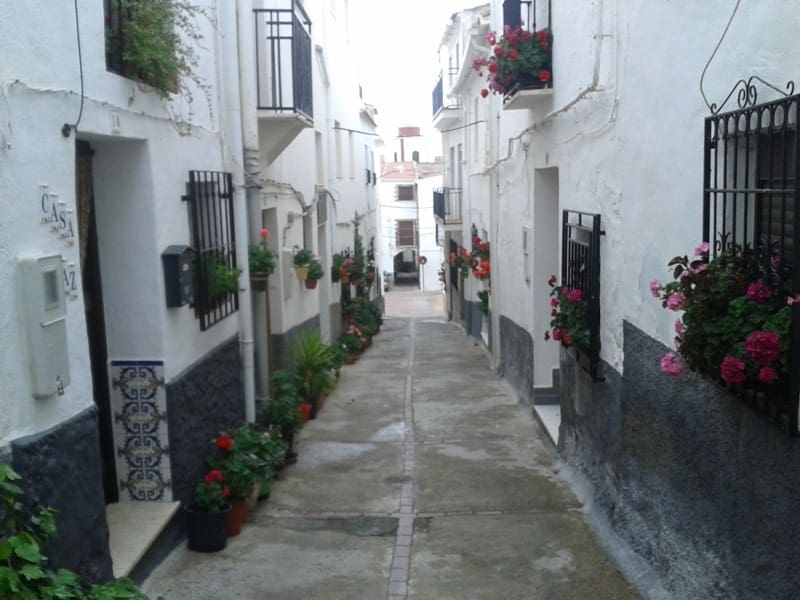 3 soveværelse Byhus til salg i Somontin - € 78.000 (Ref: 4304654)