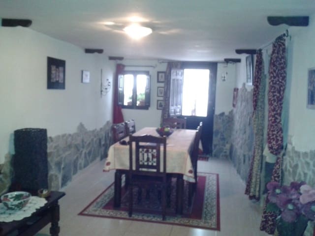 3 soveværelse Byhus til salg i Somontín - € 78.000 (Ref: 4304654)