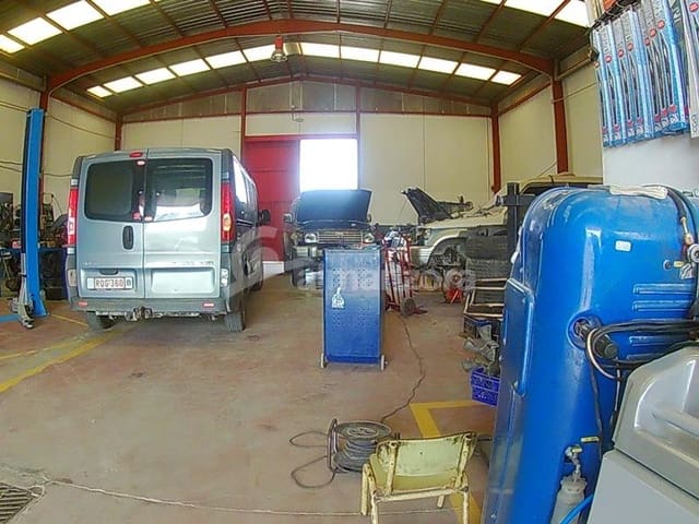 Erhverv til salg i Arboleas - € 300.000 (Ref: 4537988)