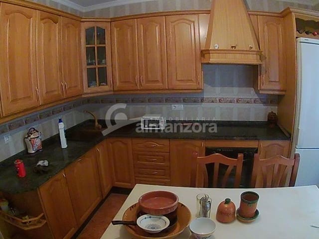 Casa de 6 habitaciones en Chirivel en venta - 185.000 € (Ref: 4580738)
