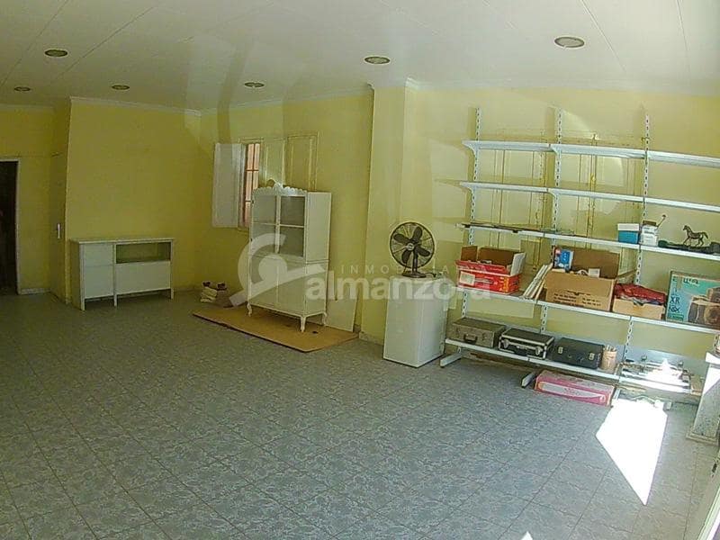 Kommersiell til salgs i Albox - € 59 000 (Ref: 4624158)