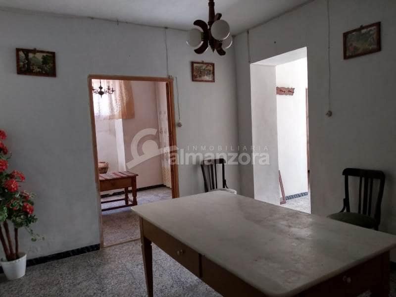 5 makuuhuone Omakotitalo myytävänä paikassa Oria - 89 000 € (Ref: 4756829)