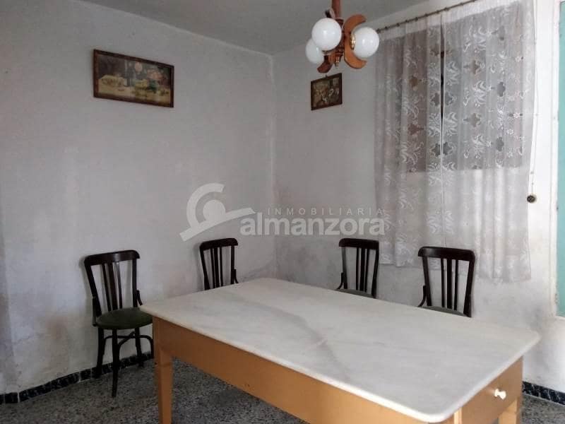 5 makuuhuone Omakotitalo myytävänä paikassa Oria - 89 000 € (Ref: 4756829)