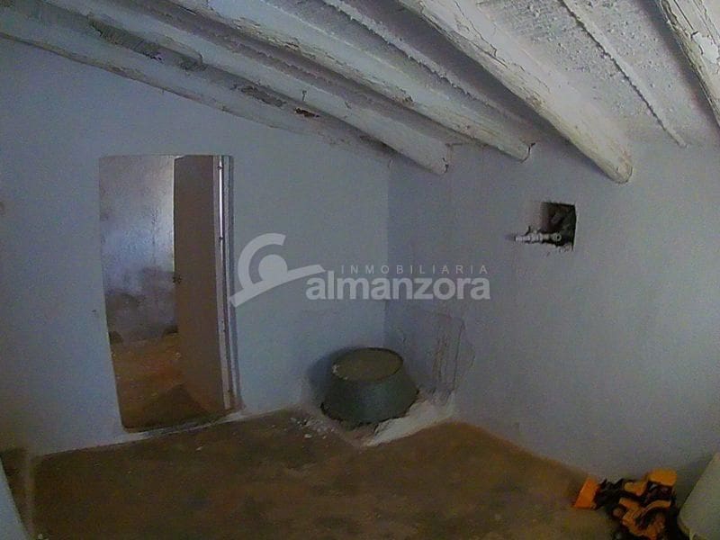 Maalaistalo myytävänä paikassa Lorca - 125 000 € (Ref: 5572595)