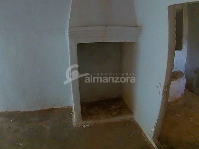 Maalaistalo myytävänä paikassa Lorca - 125 000 € (Ref: 5572595)