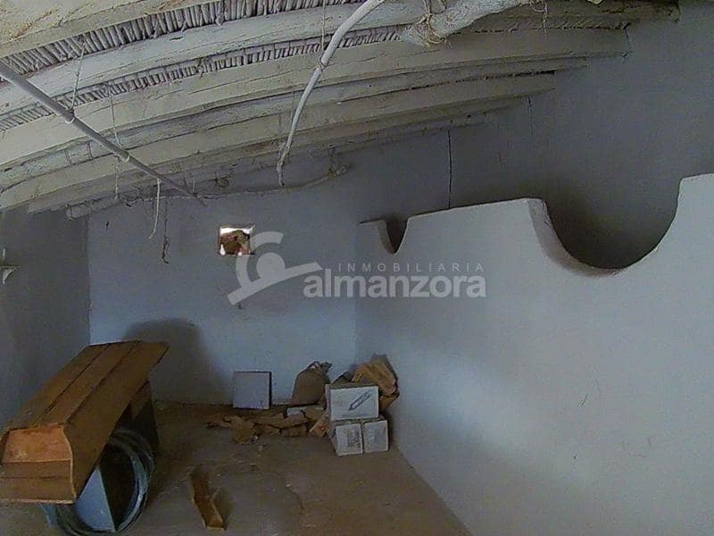 Maalaistalo myytävänä paikassa Lorca - 125 000 € (Ref: 5572595)