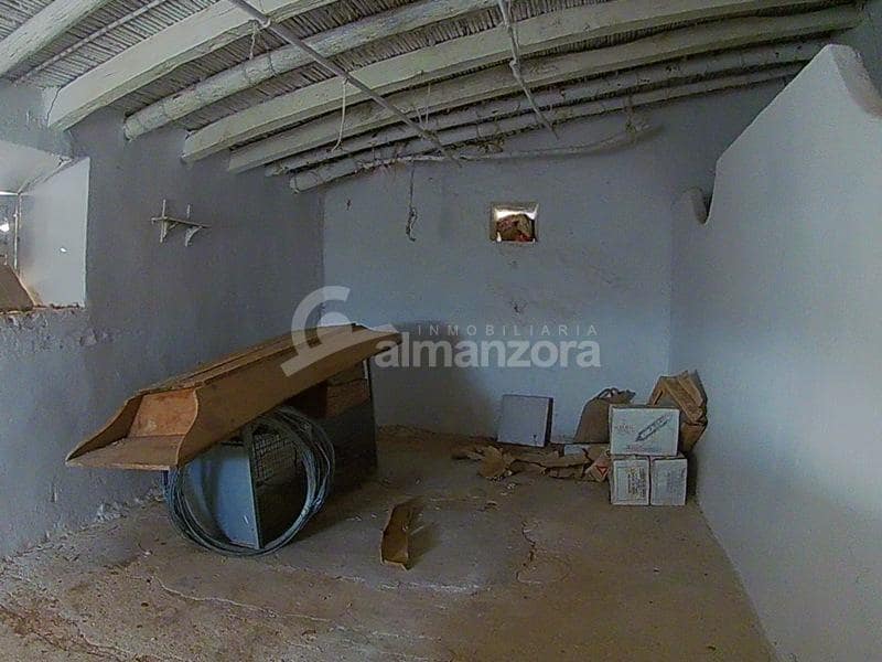 Maalaistalo myytävänä paikassa Lorca - 125 000 € (Ref: 5572595)