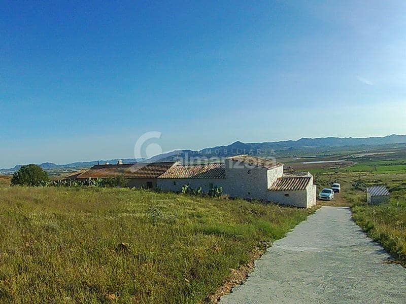 Maalaistalo myytävänä paikassa Lorca - 125 000 € (Ref: 5572595)