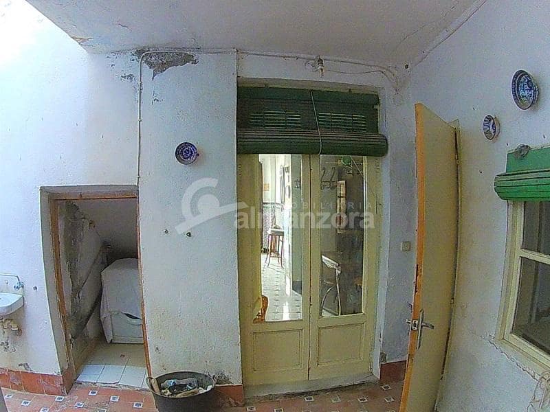 4 slaapkamer Huis te koop in Albox - € 75.000 (Ref: 5985450)