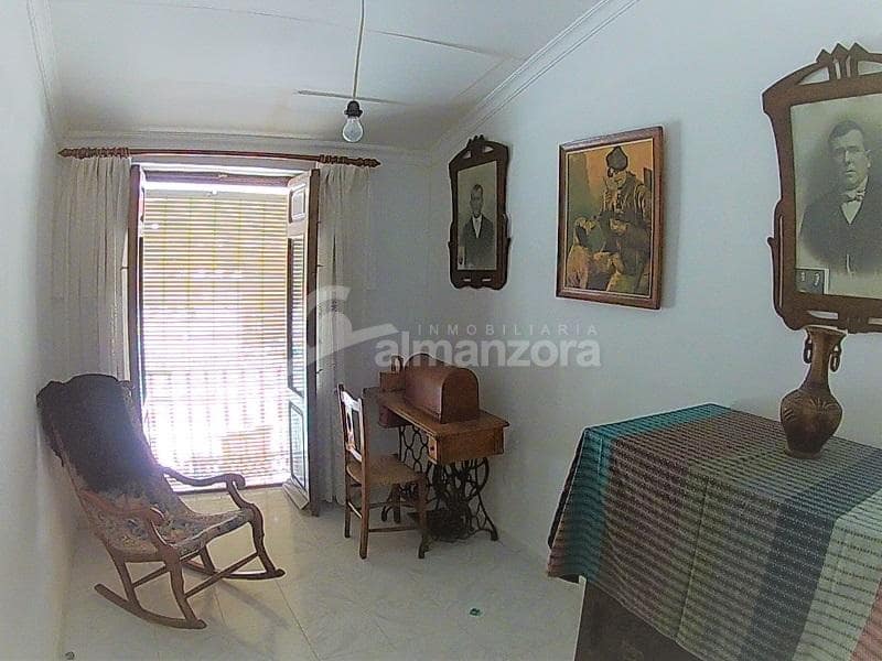 4 slaapkamer Huis te koop in Albox - € 75.000 (Ref: 5985450)