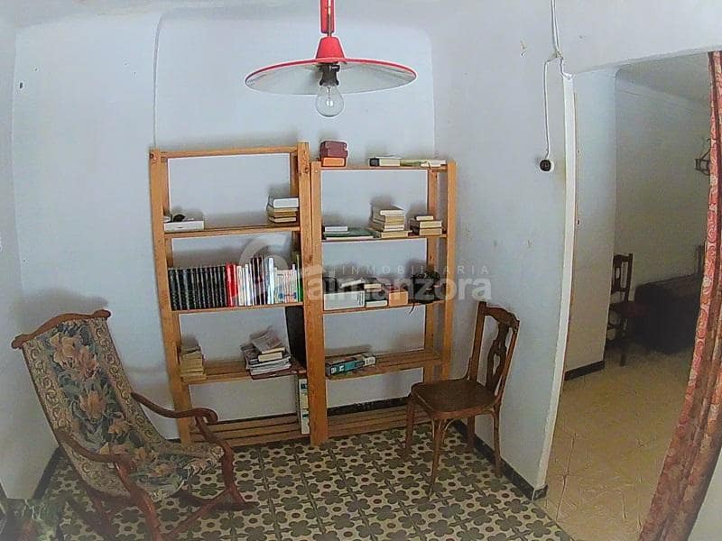 4 slaapkamer Huis te koop in Albox - € 75.000 (Ref: 5985450)