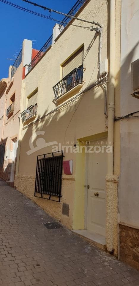 4 slaapkamer Huis te koop in Albox - € 67.000 (Ref: 6336267)