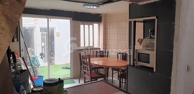 4 slaapkamer Huis te koop in Albox - € 67.000 (Ref: 6336267)