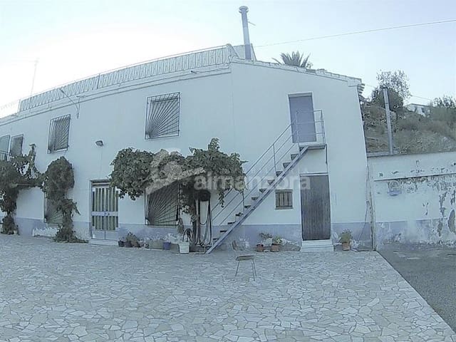 9 slaapkamer Finca/Landhuis te koop in Saliente Alto, Albox - € 160.000 (Ref: 6891377)
