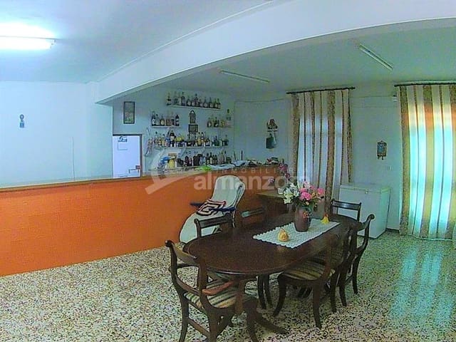 9 slaapkamer Finca/Landhuis te koop in Saliente Alto, Albox - € 160.000 (Ref: 6891377)