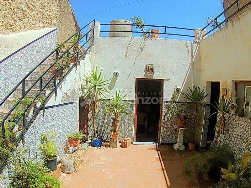 5 slaapkamer Huis te koop in Albox - € 160.000 (Ref: 6893278)