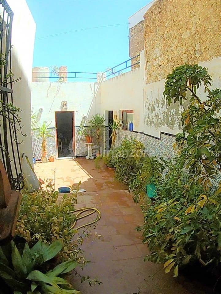 5 slaapkamer Huis te koop in Albox - € 160.000 (Ref: 6893278)