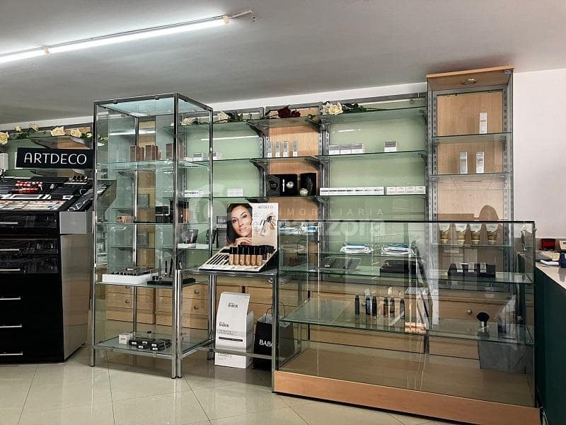 Erhverv til salg i Olula del Rio - € 115.000 (Ref: 7588346)