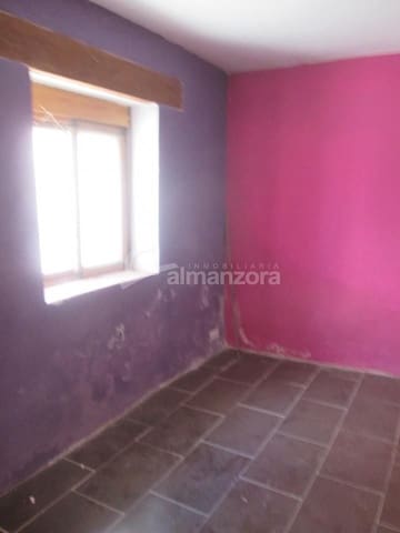 6 camera da letto Casa in vendita in Cantoria - 74.000 € (Rif: 7833916)