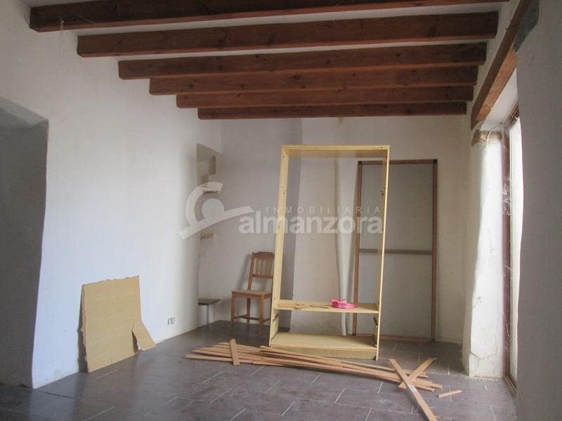 6 camera da letto Casa in vendita in Cantoria - 74.000 € (Rif: 7833916)