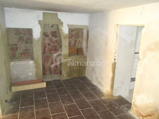 6 camera da letto Casa in vendita in Cantoria - 74.000 € (Rif: 7833916)