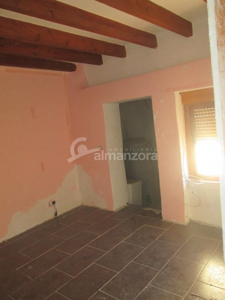 6 camera da letto Casa in vendita in Cantoria - 74.000 € (Rif: 7833916)