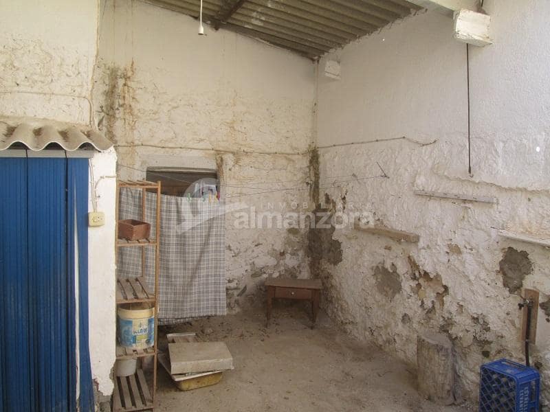 6 soveværelse Finca/Landehus til salg i La Alfoquia - € 75.000 (Ref: 8387958)