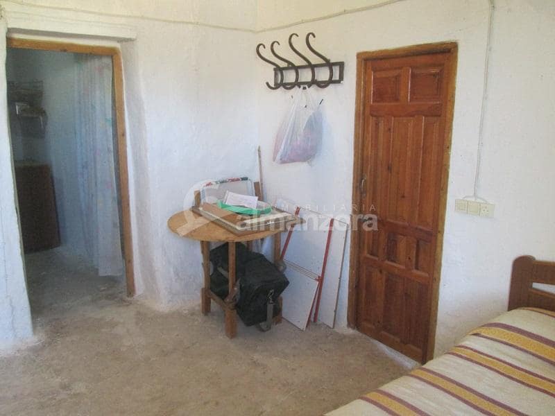 6 soveværelse Finca/Landehus til salg i La Alfoquia - € 75.000 (Ref: 8387958)