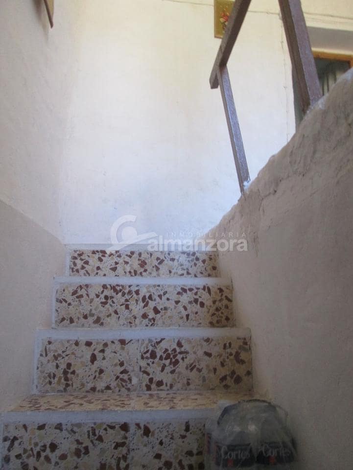 6 soveværelse Finca/Landehus til salg i La Alfoquia - € 75.000 (Ref: 8387958)