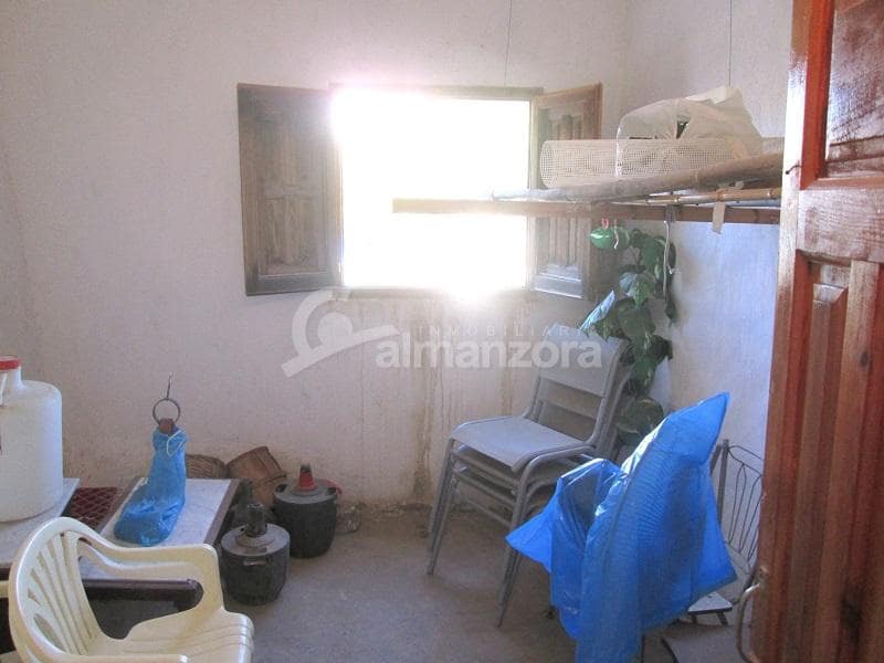 6 soveværelse Finca/Landehus til salg i La Alfoquia - € 75.000 (Ref: 8387958)