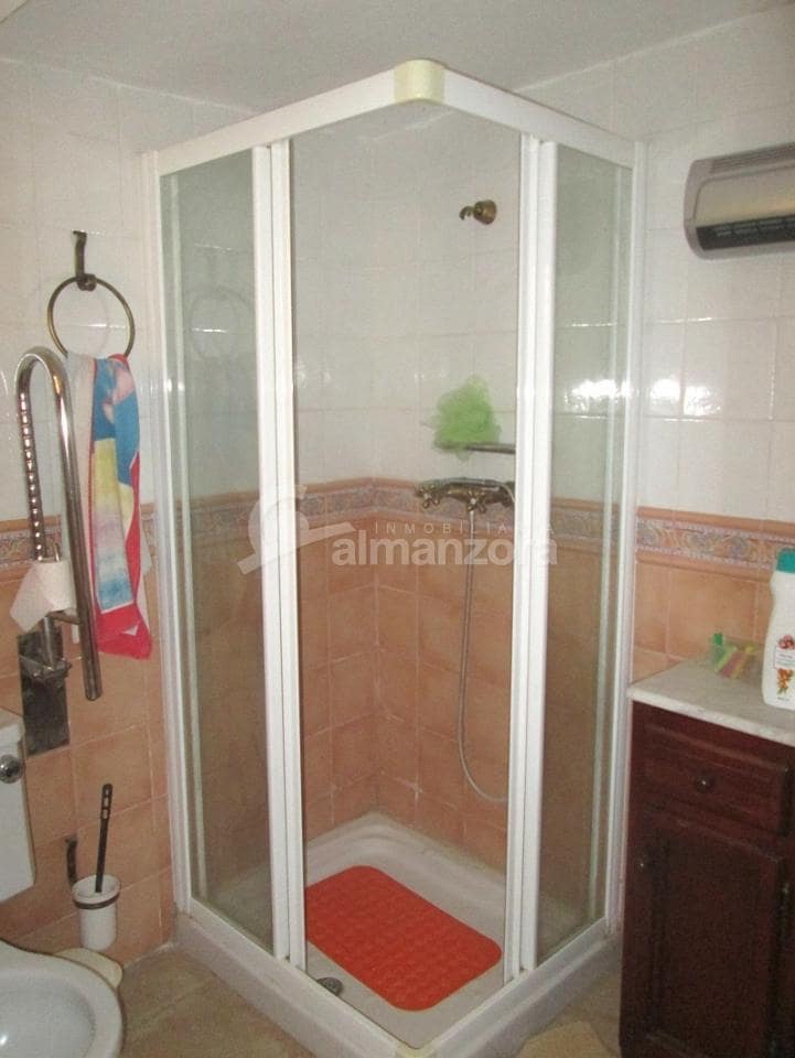 4 soverom Hus til salgs i Cobdar - € 65 000 (Ref: 8526434)