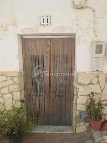 4 slaapkamer Huis te koop in Cóbdar - € 65.000 (Ref: 8526434)