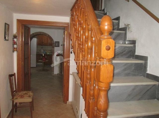 4 slaapkamer Huis te koop in Cóbdar - € 65.000 (Ref: 8526434)