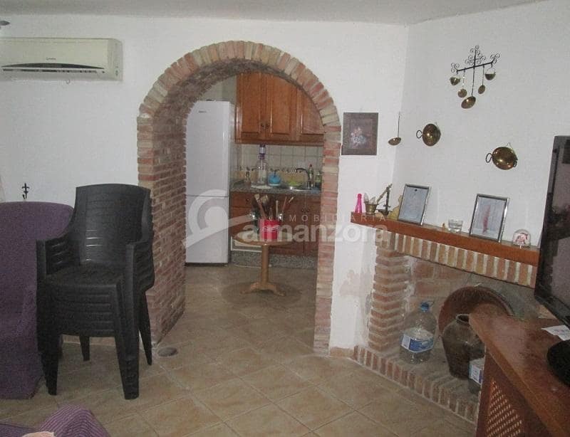 4 soverom Hus til salgs i Cobdar - € 65 000 (Ref: 8526434)