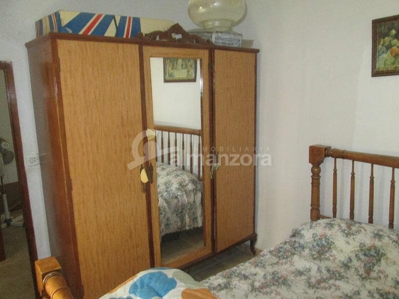 4 soverom Hus til salgs i Cobdar - € 65 000 (Ref: 8526434)