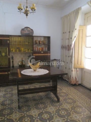 4 slaapkamer Huis te koop in Albox - € 129.000 (Ref: 8654684)