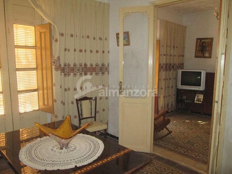 4 slaapkamer Huis te koop in Albox - € 129.000 (Ref: 8654684)