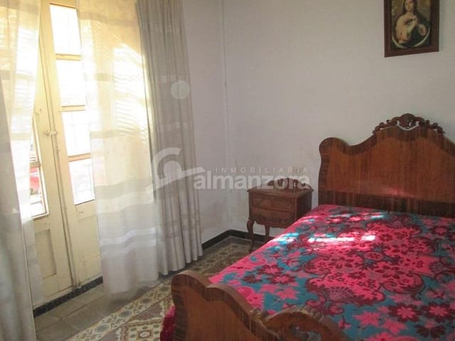 4 slaapkamer Huis te koop in Albox - € 129.000 (Ref: 8654684)