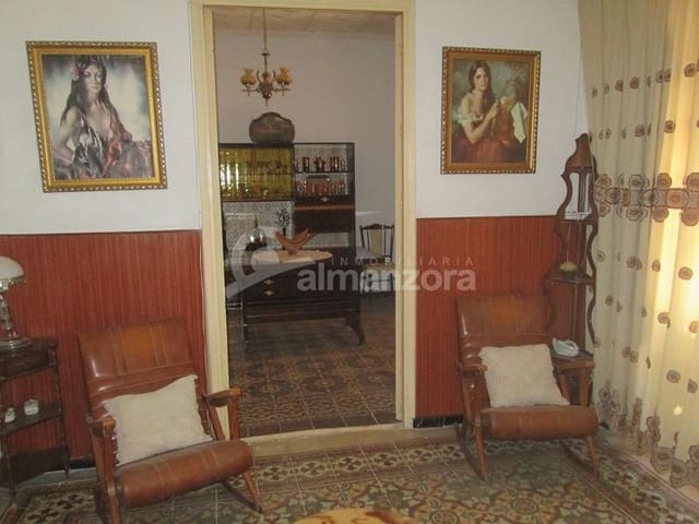 4 slaapkamer Huis te koop in Albox - € 129.000 (Ref: 8654684)