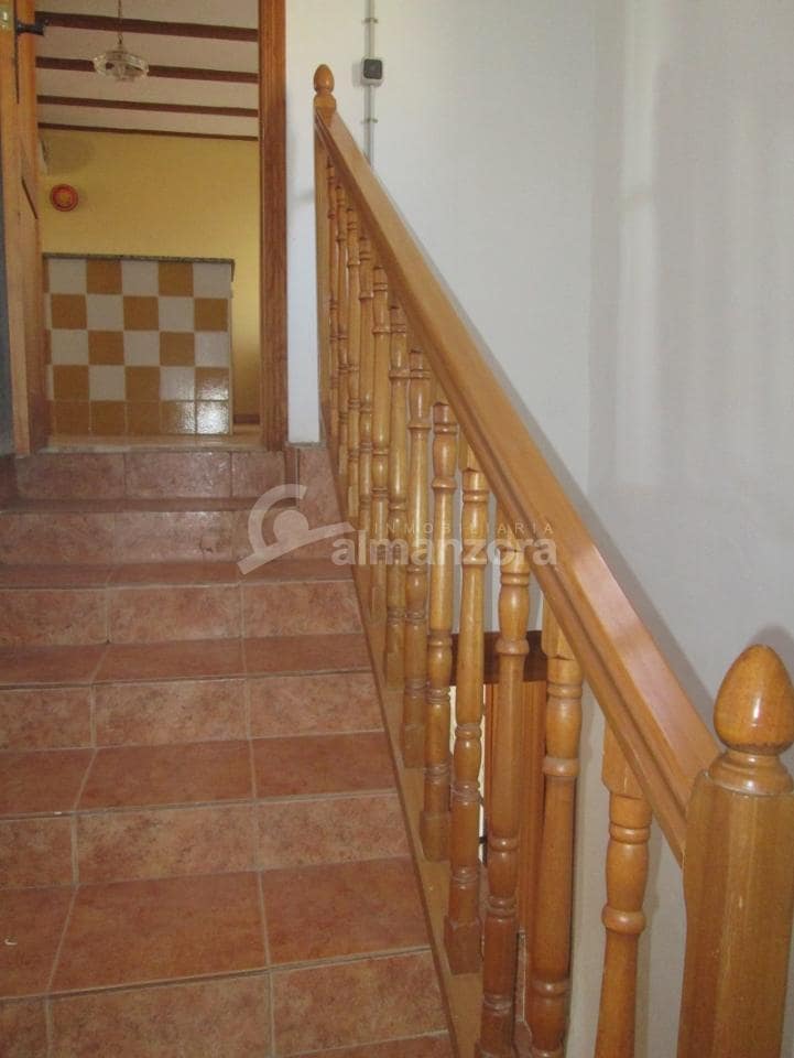 3 soveværelse Finca/Landehus til salg i Zurgena med swimmingpool - € 265.000 (Ref: 8729152)