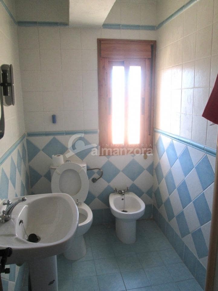 3 soveværelse Finca/Landehus til salg i Zurgena med swimmingpool - € 265.000 (Ref: 8729152)