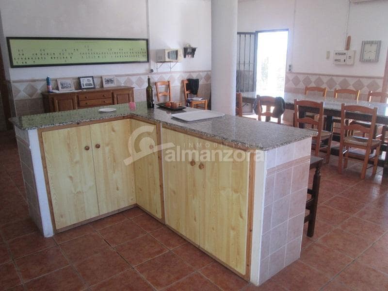 3 soveværelse Finca/Landehus til salg i Zurgena med swimmingpool - € 265.000 (Ref: 8729152)