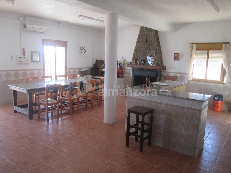 3 soveværelse Finca/Landehus til salg i Zurgena med swimmingpool - € 265.000 (Ref: 8729152)